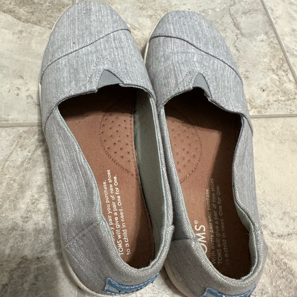 Toms slip ons - Picture 4 of 5